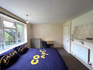 Photo 17- click for photo gallery